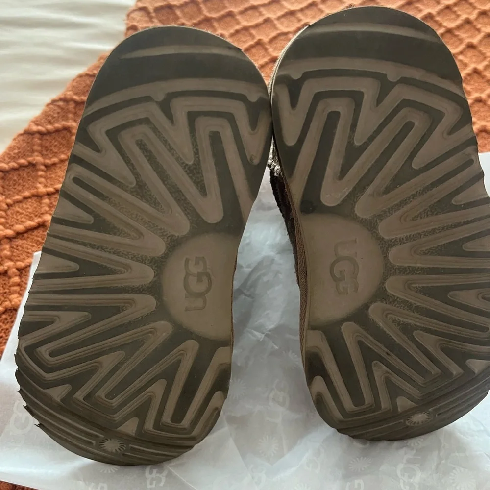 UGG Kids Brown Leopard Print Shearling Lined Boots
